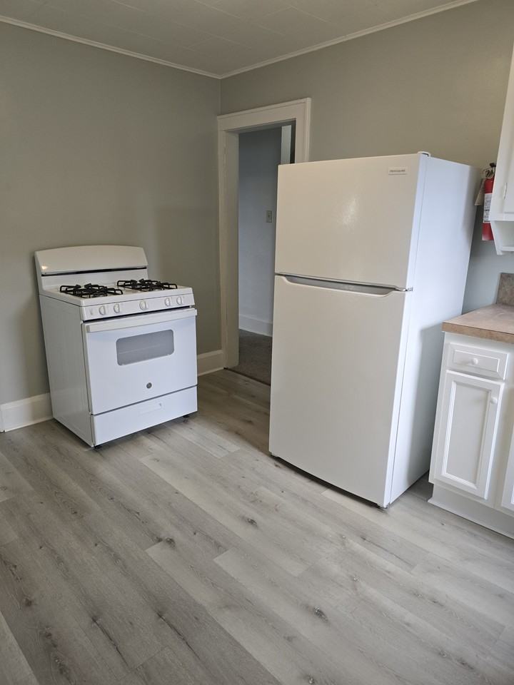 1810 Minerva Court Northwest #1810-1-2 - Photo 5 of 12