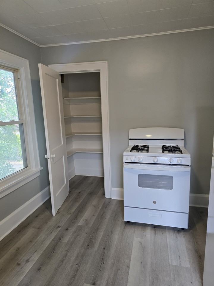 1810 Minerva Court Northwest #1810-1-2 - Photo 6 of 12