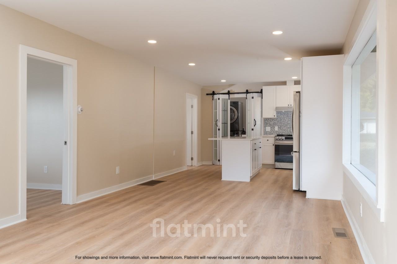 6850 S 133rd St #1 - Photo 3 of 26