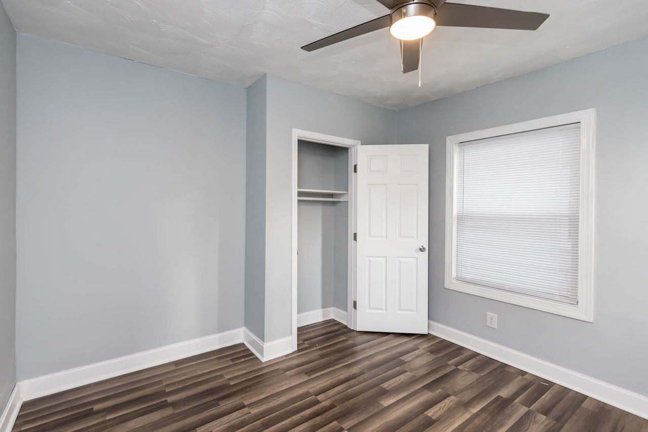 482 East Jenkins Avenue #1 - Photo 3 of 34