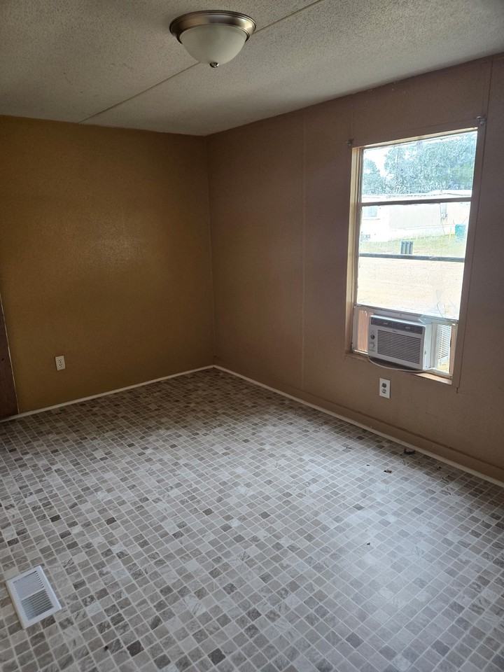 111 Timothy Street #111TIMOTHY - Photo 2 of 7