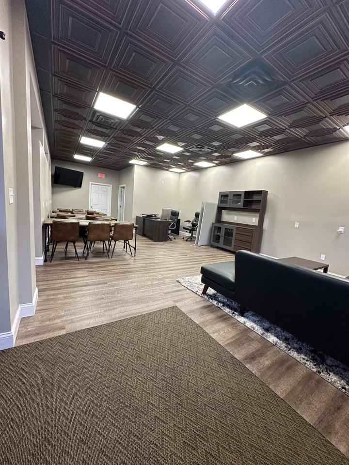 489 Ashley Blvd #1 - Photo 2 of 10