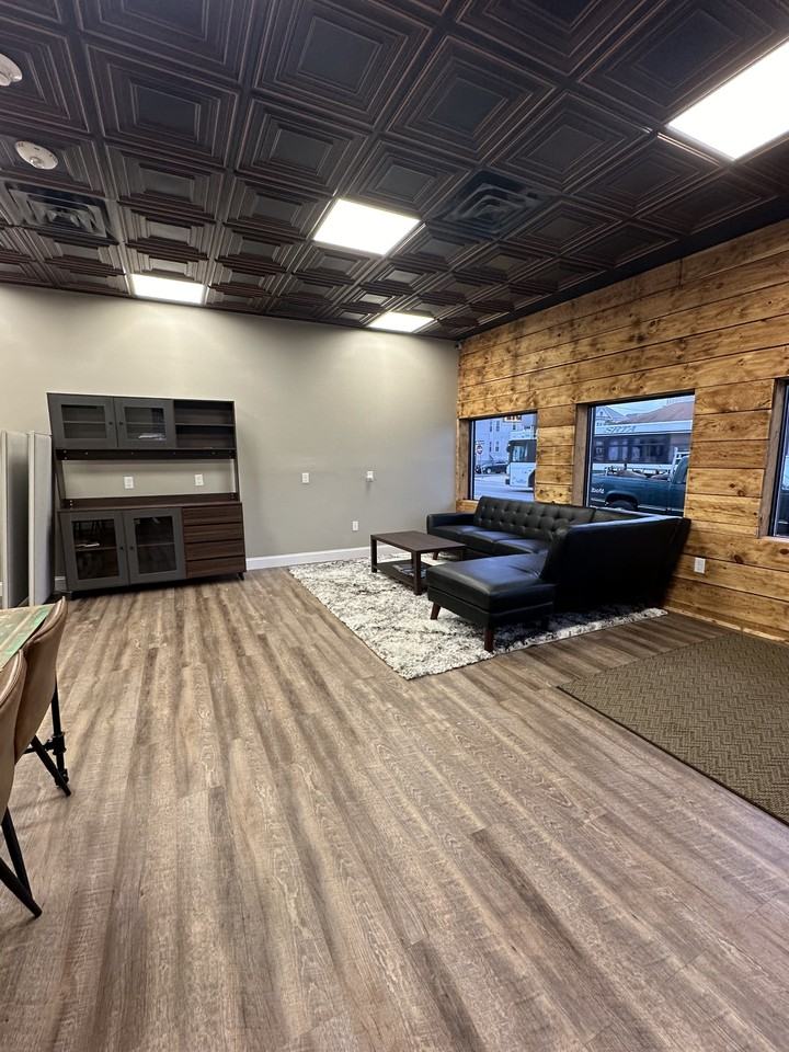 489 Ashley Blvd #1 - Photo 4 of 10