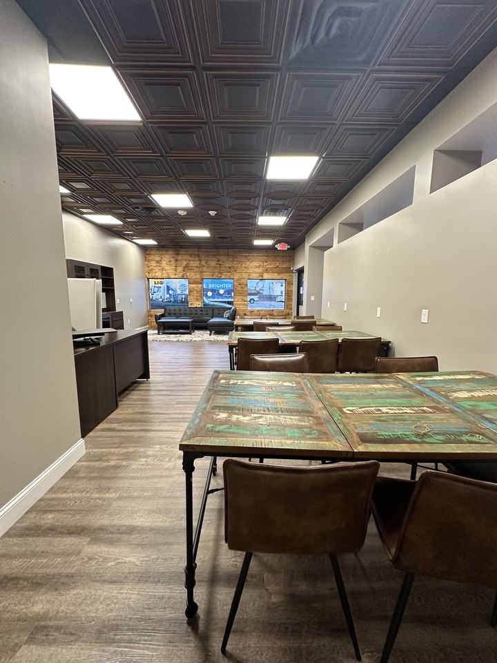 489 Ashley Blvd #1 - Photo 5 of 10