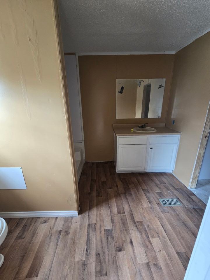 180 Timothy Street #180TIMOTHY - Photo 7 of 8