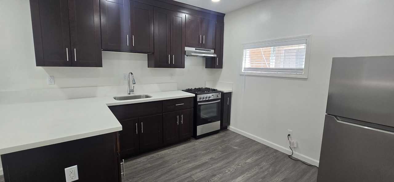 70 8th Pl #8 - Photo 3 of 11