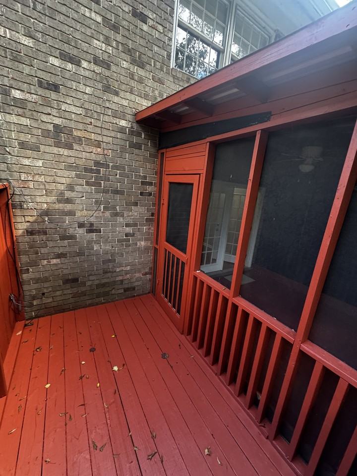 127 Eaglewood Way #1 - Photo 3 of 31