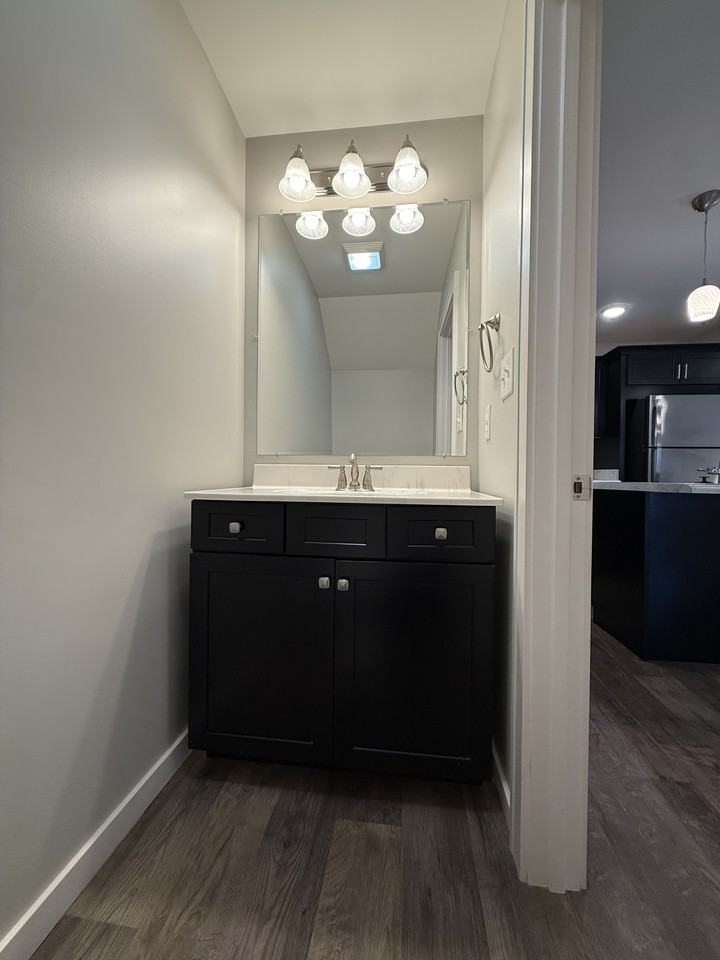 408 Creekview Dr #408 - Photo 6 of 50