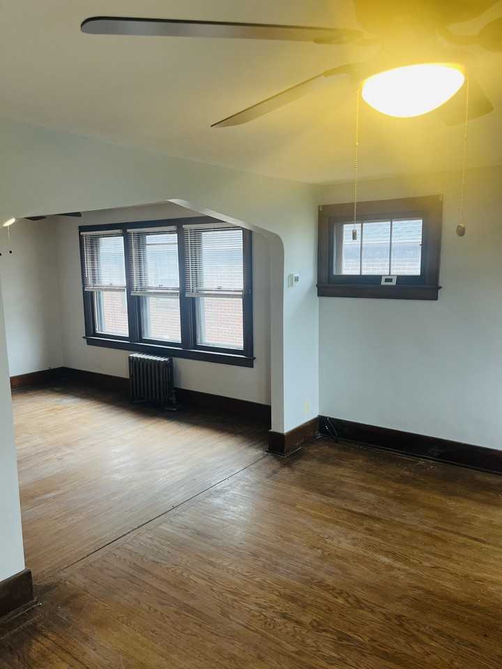 18 Concord Drive #2 - Photo 3 of 5