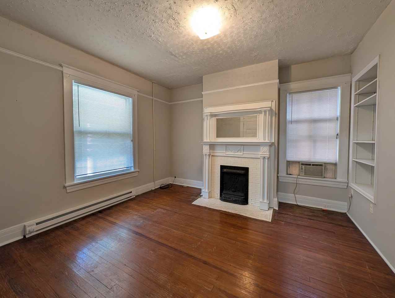 218 Warwick Lane #A - Photo 2 of 5