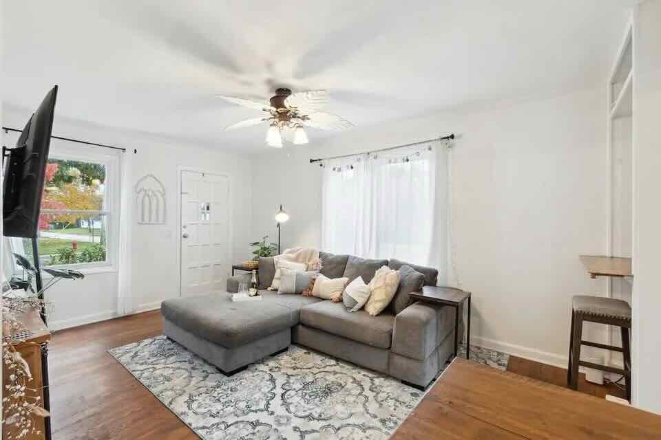 503 Cornell Ave #1 - Photo 4 of 14