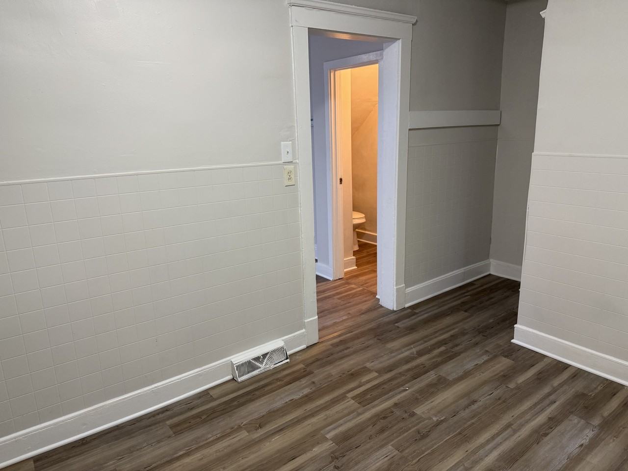 2605 Mapledale Avenue - Photo 7 of 16