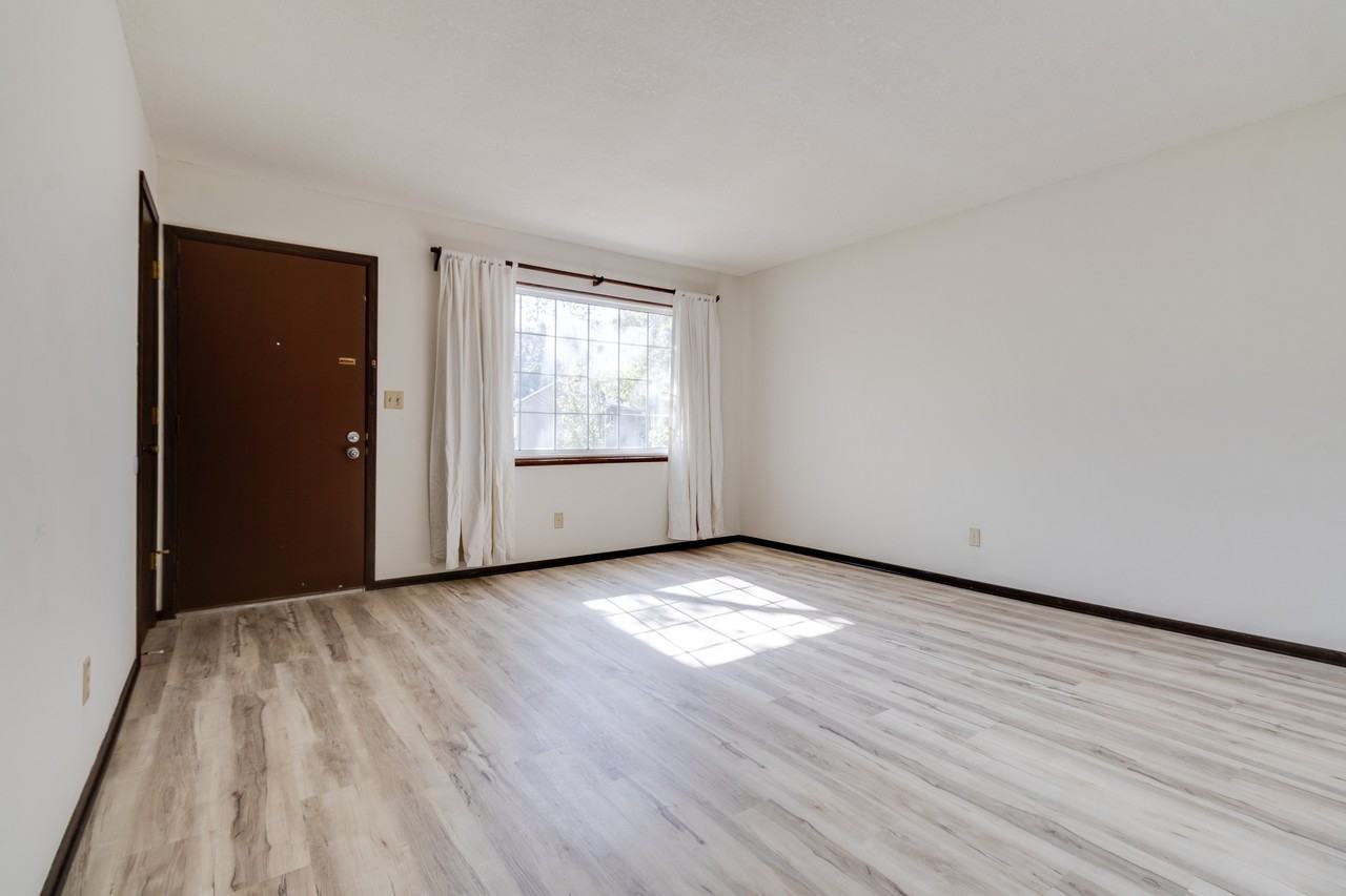 1204 East 27th Street #1 - Photo 2 of 20