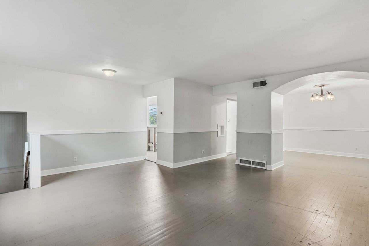 2326 N Meade Ave #1 - Photo 4 of 11