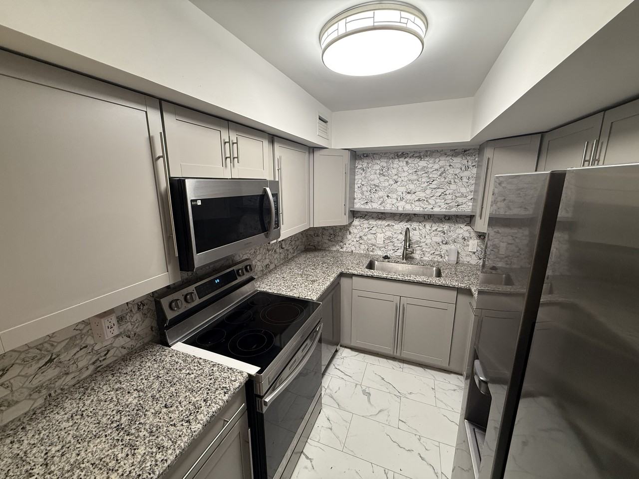 21280 21280 Brinson Avenue - 203Unit 203 #203 - Photo 6 of 29