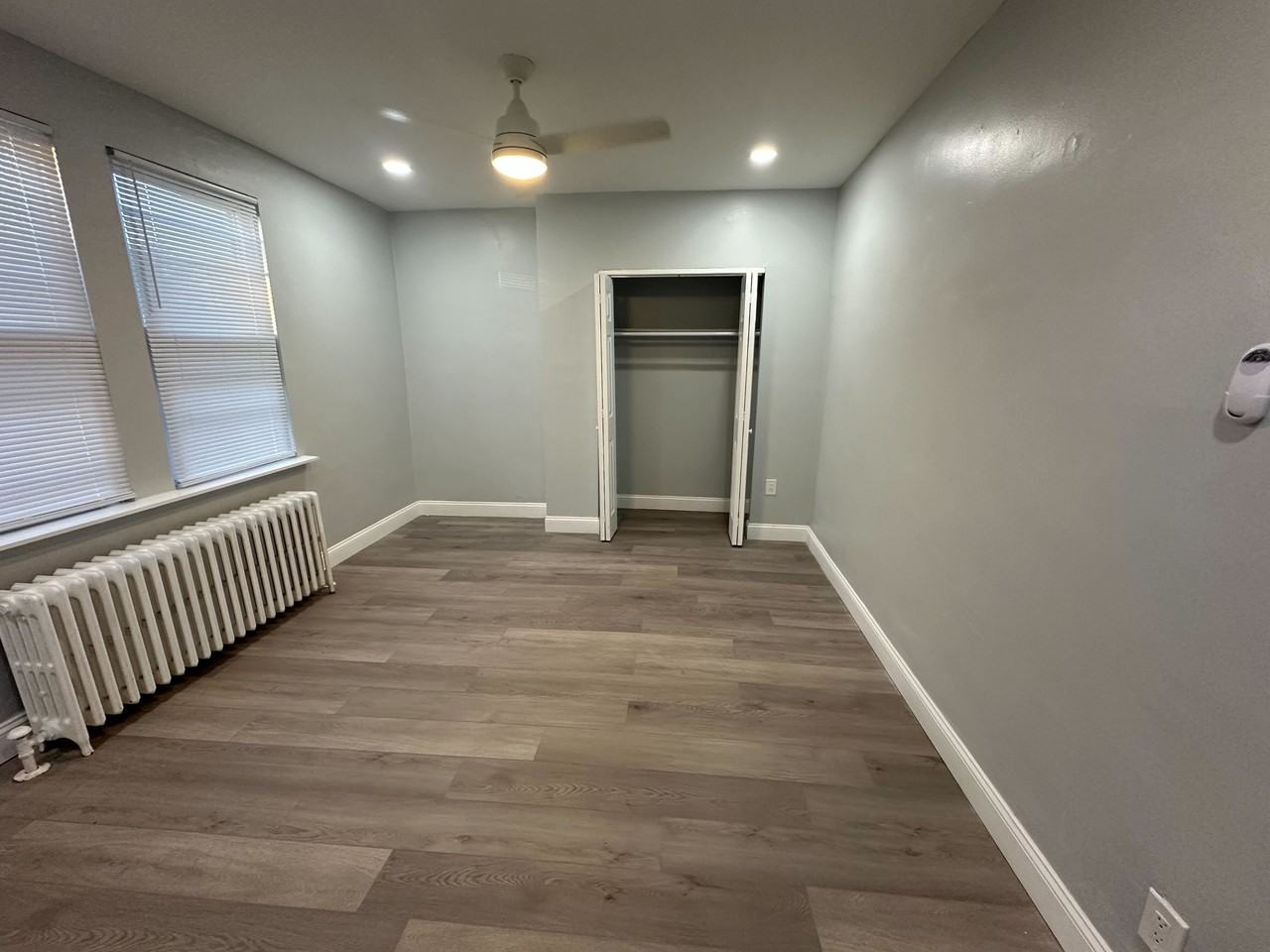 1828 West Eleanor Street #1 - Photo 3 of 12