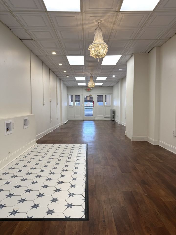 614 West Main Street #614 - Photo 3 of 7