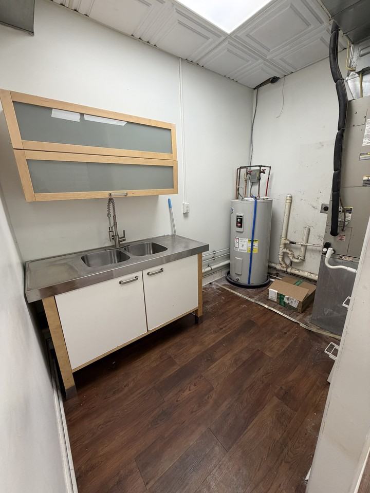 614 West Main Street #614 - Photo 4 of 7