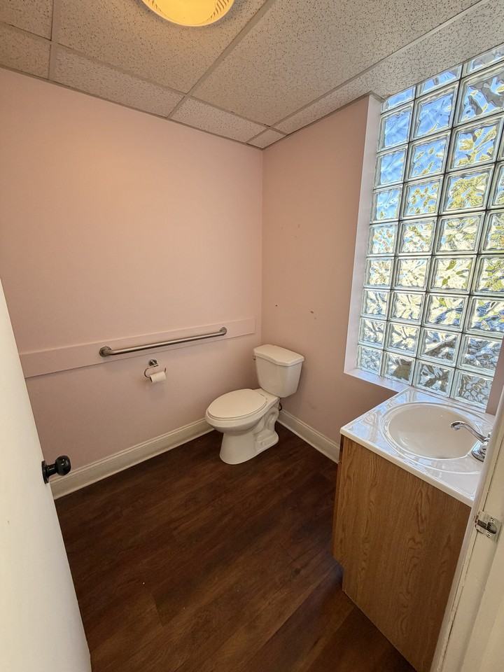 614 West Main Street #614 - Photo 5 of 7