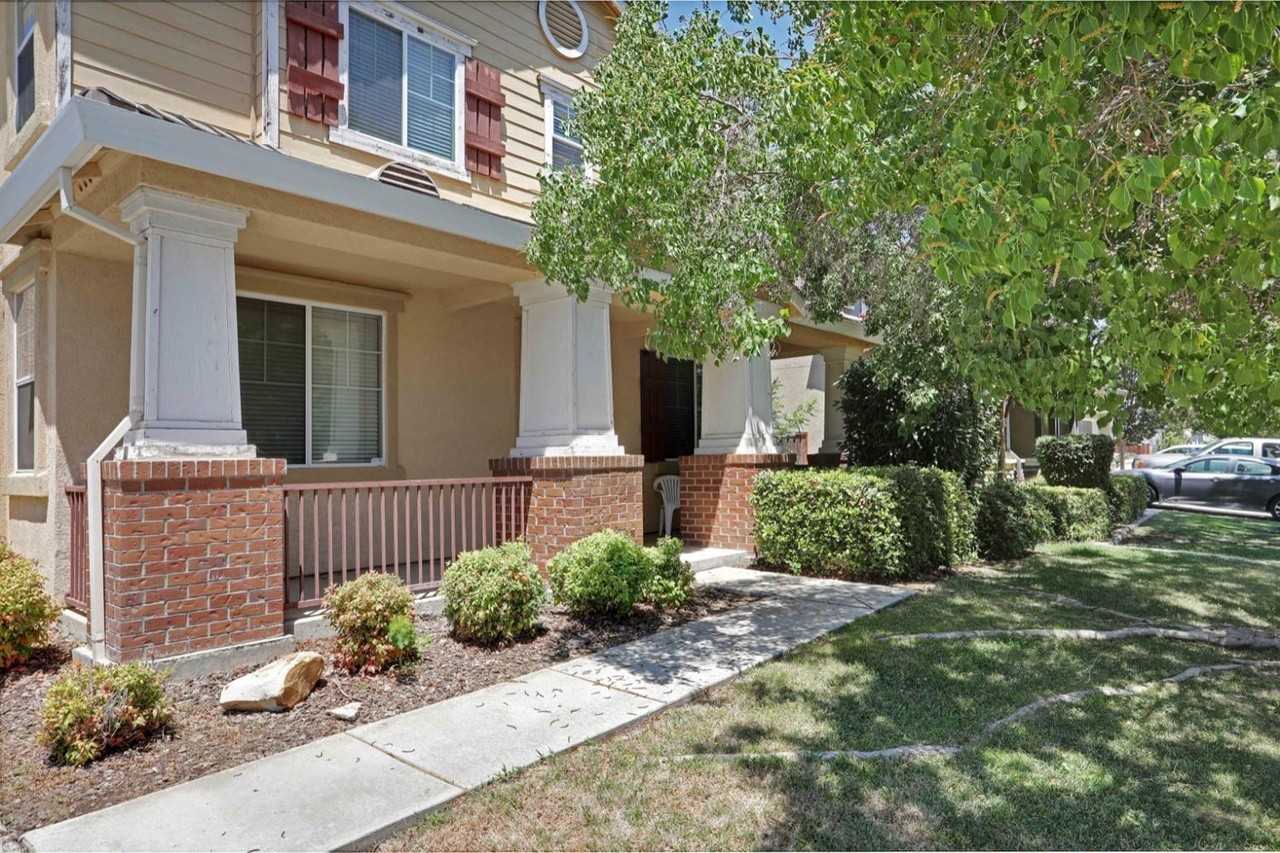 4693 Morning Brook Ln #1 - Photo 3 of 37