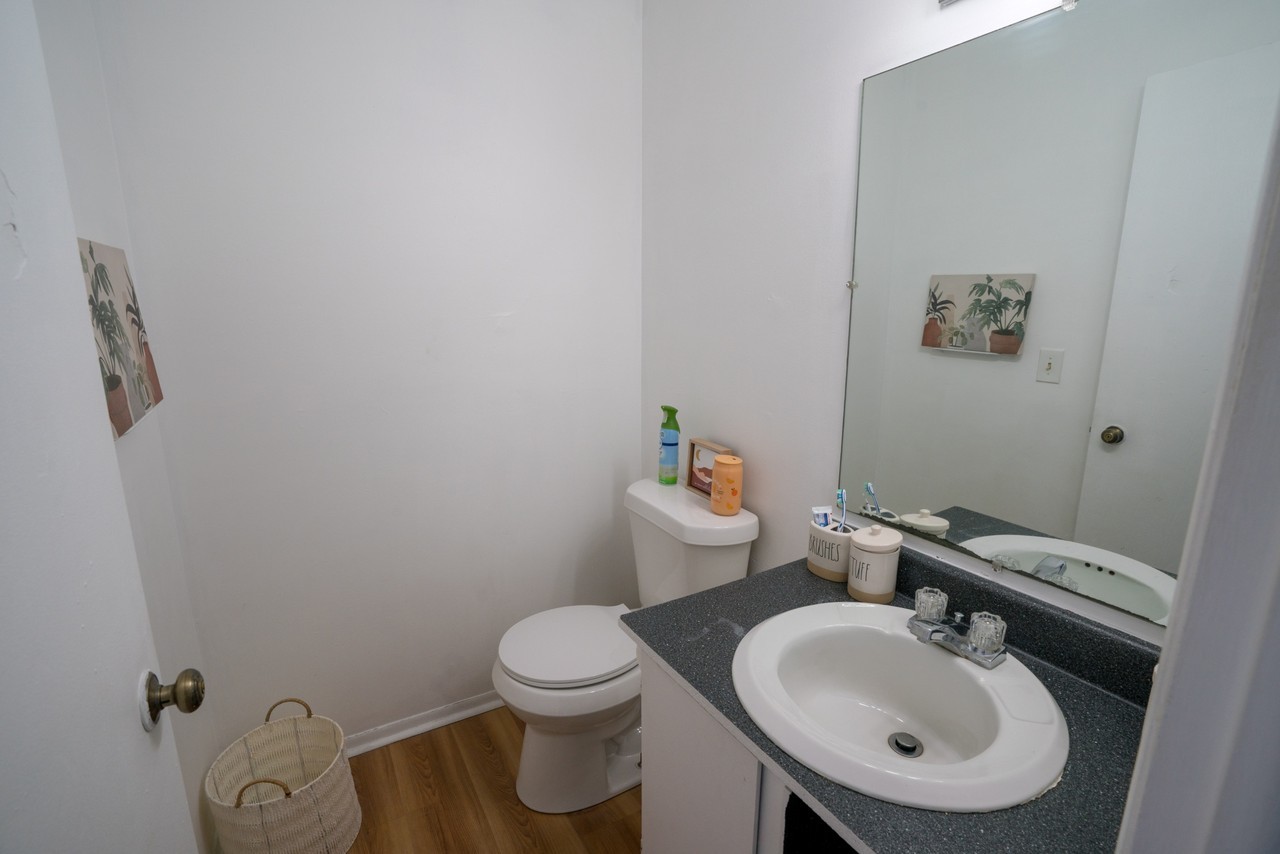 923 Burcham Dr #923 - Photo 7 of 33