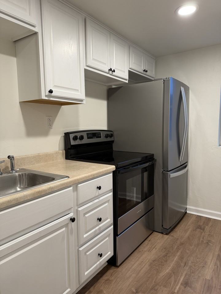 106 N Carpenter St Rear #REAR - Photo 2 of 8