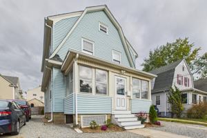 featured image of 263 Narragansett Street #1