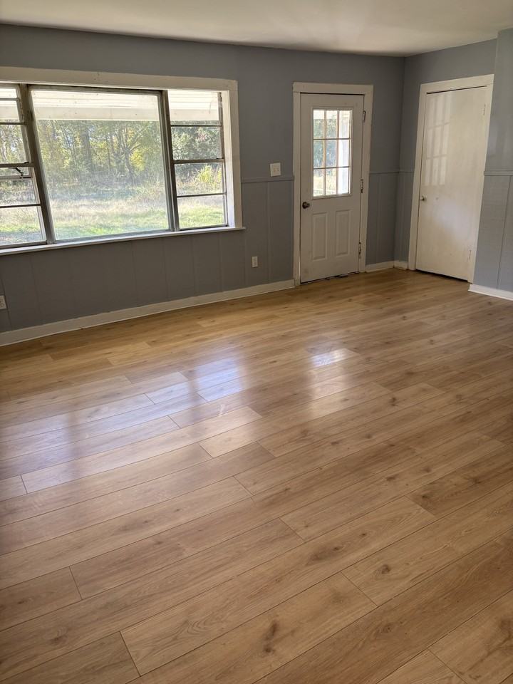 316 S Park Ave #1 - Photo 3 of 6