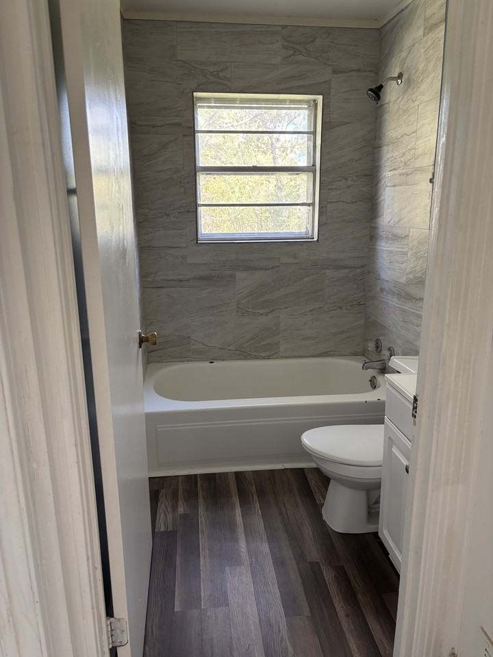 316 S Park Ave #1 - Photo 5 of 6