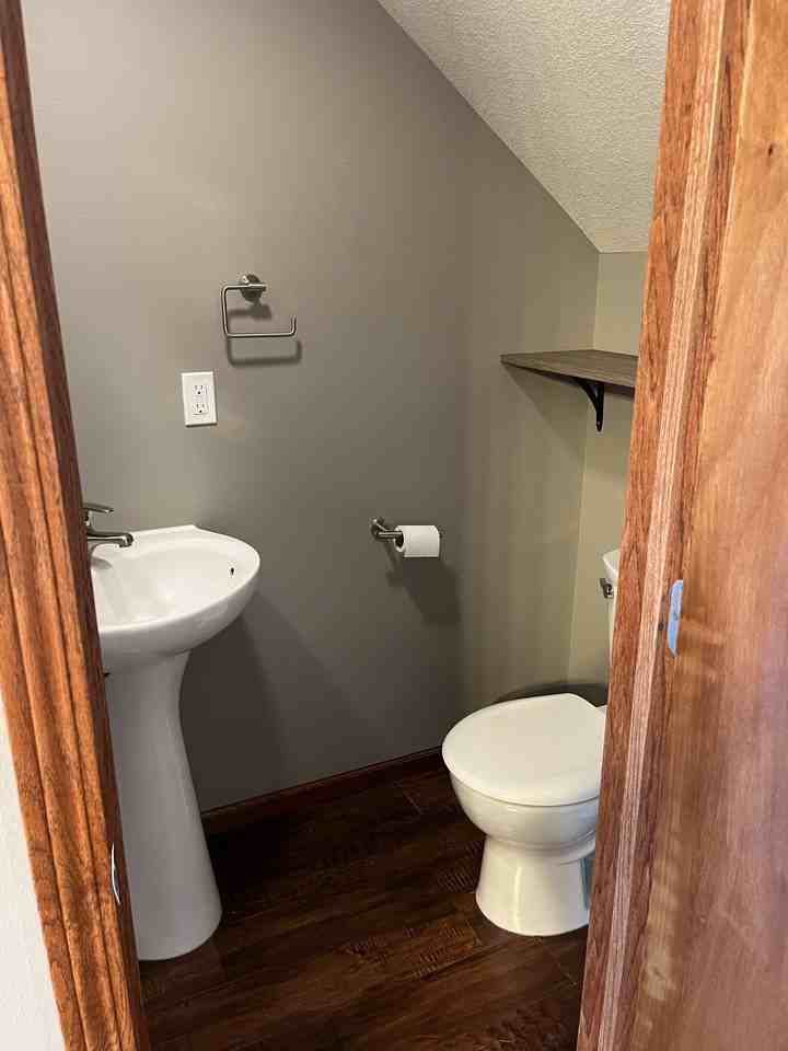 1501 N Grove Pl #1501 - Photo 4 of 11