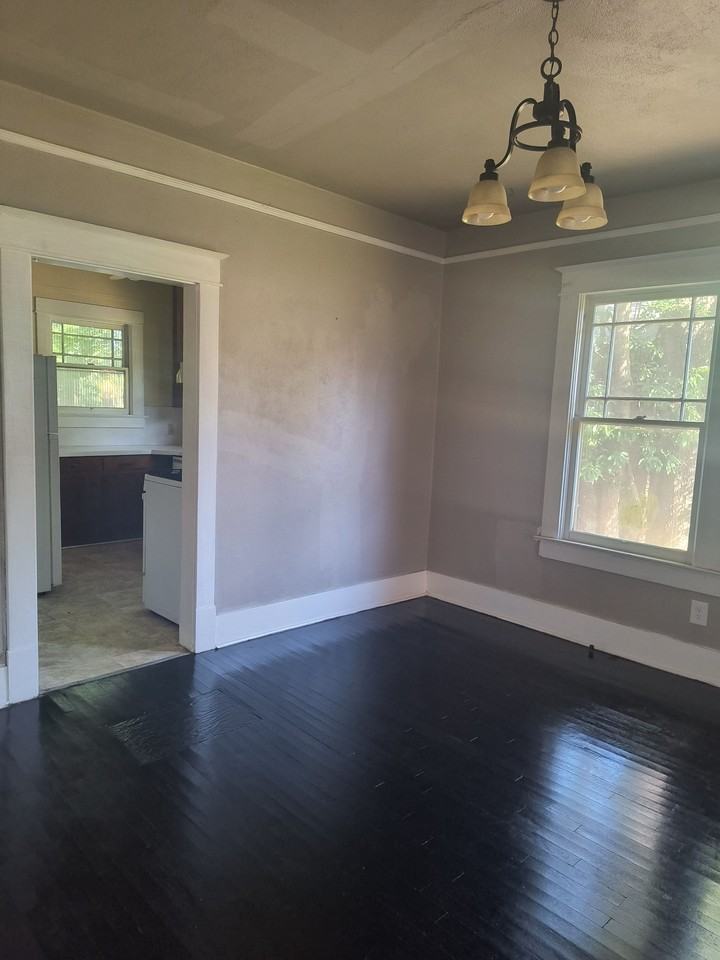 2804 S Cherry St #1 - Photo 5 of 12