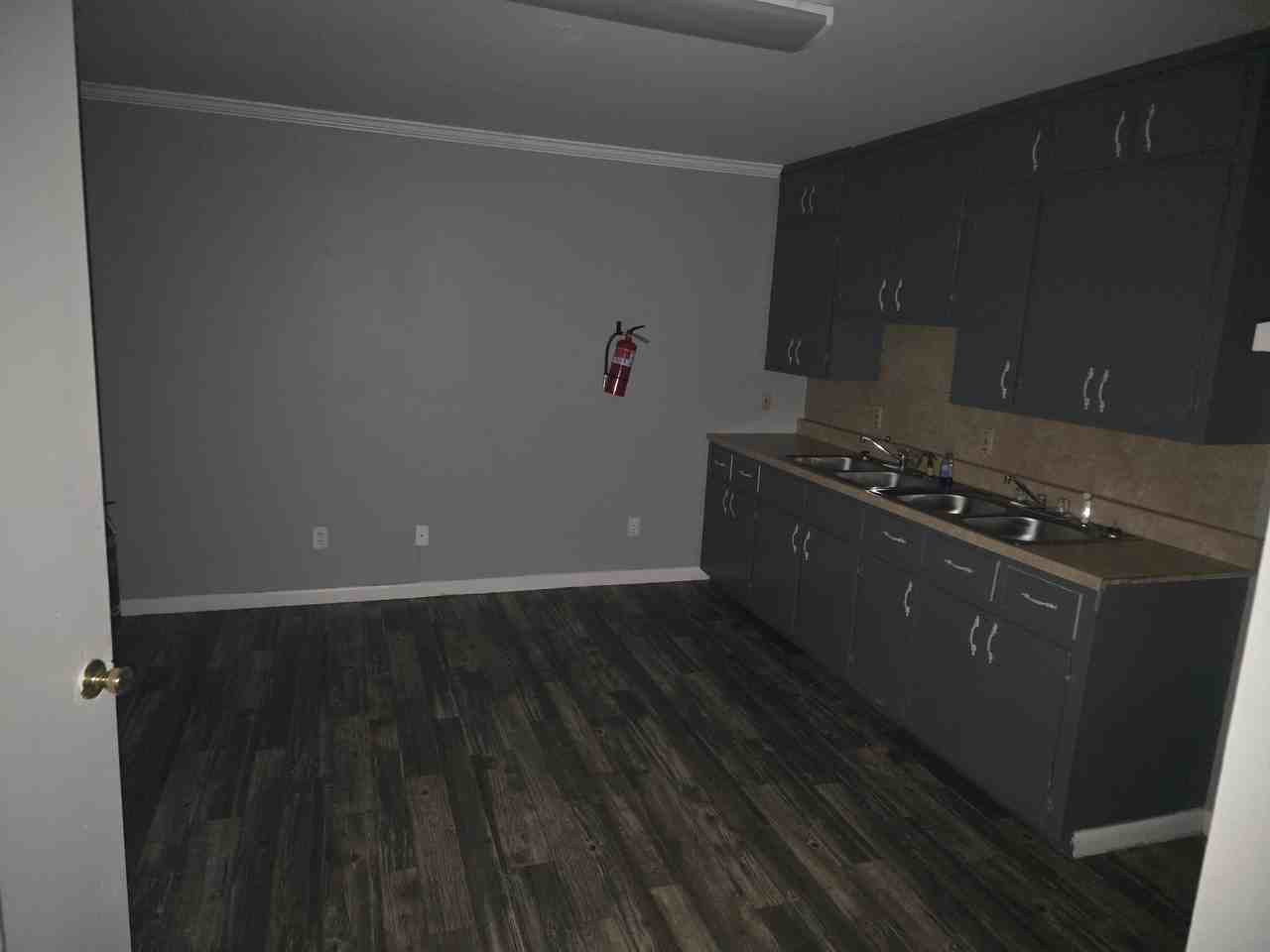 1218 E Harding Ave #1218 - Photo 6 of 8