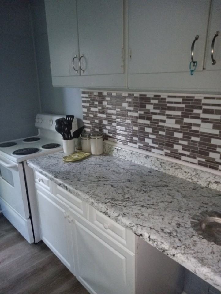 1011 Queen Street #1