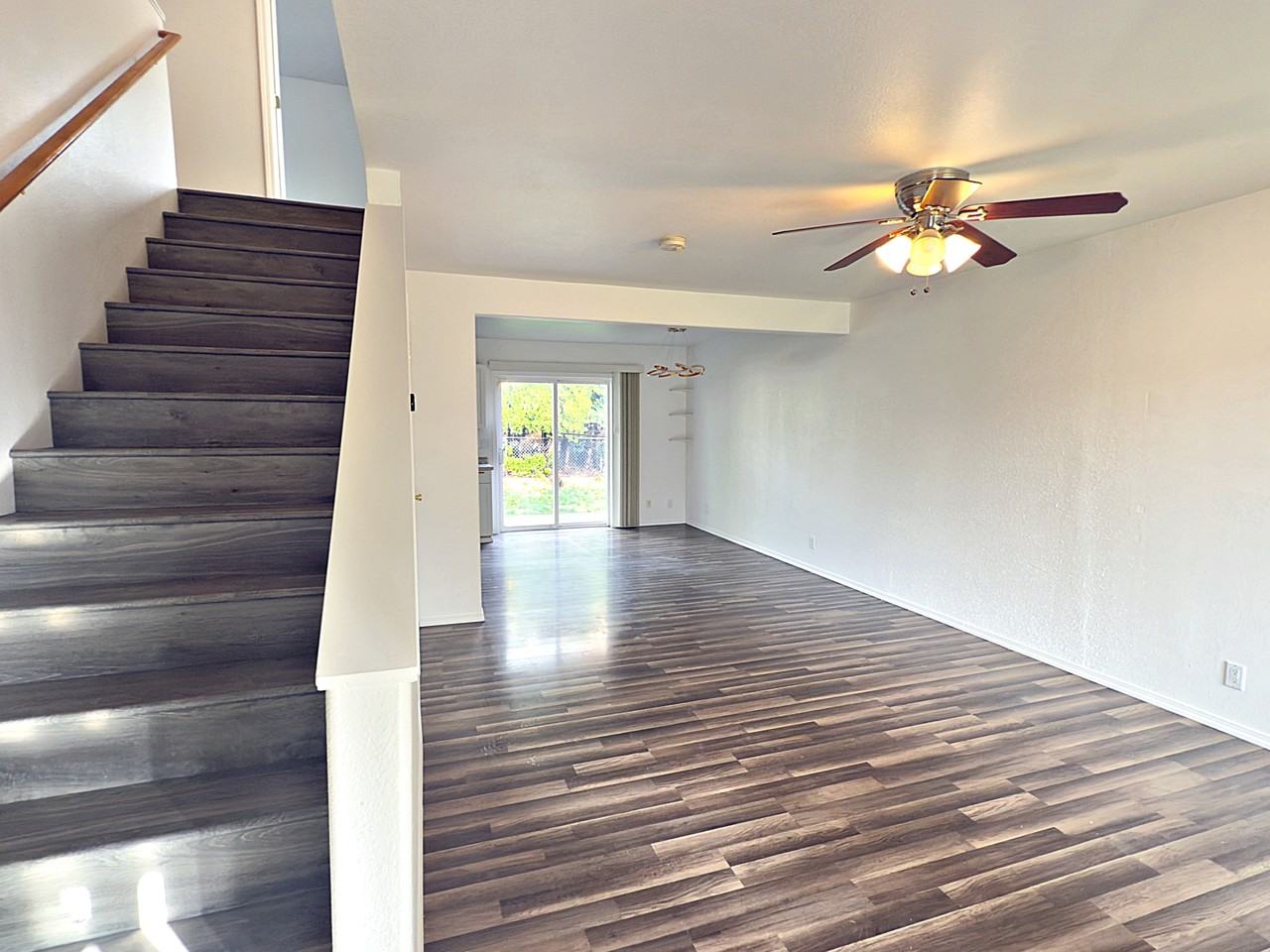 6731 Southeast Fern Avenue #1 - Photo 3 of 25