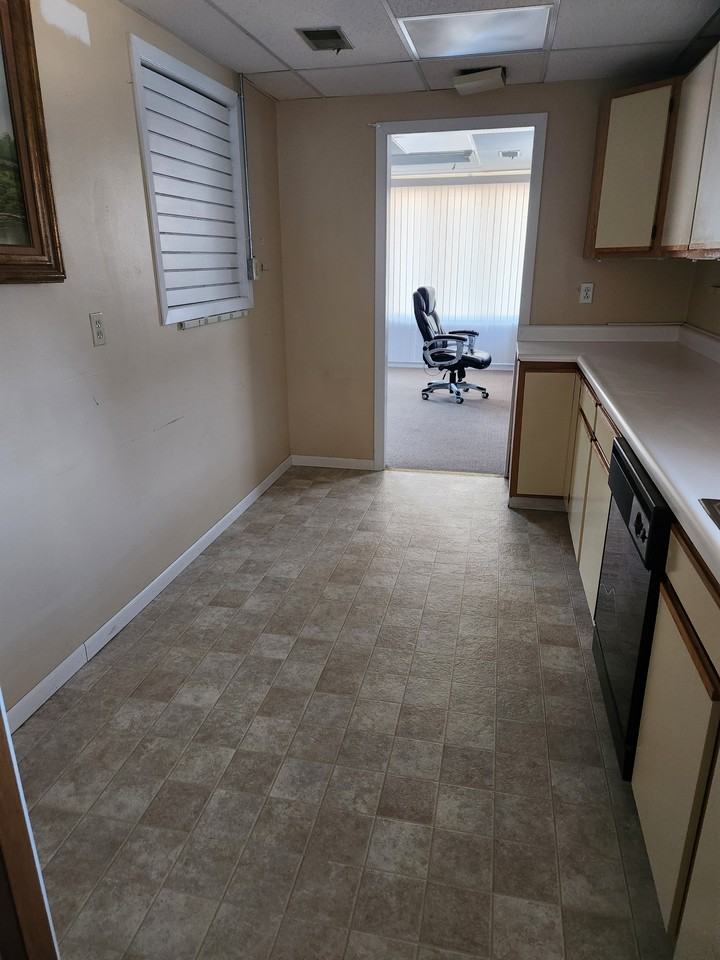 433 South Mineral Street #1 - Photo 6 of 12