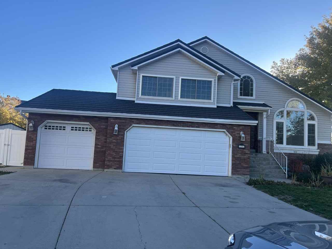 11562 S Cherry Knoll Cir #1 - Photo 2 of 27