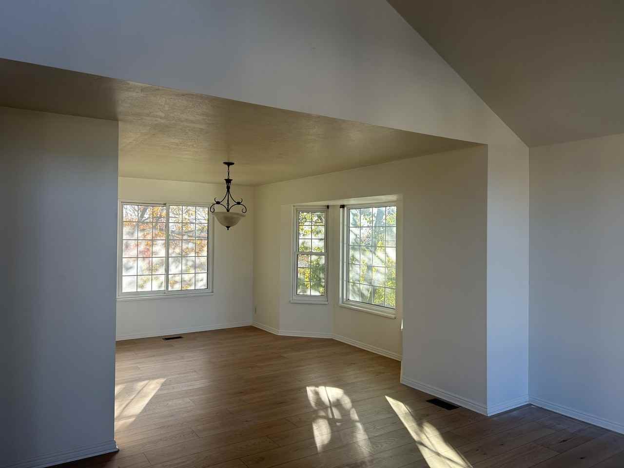 11562 S Cherry Knoll Cir #1 - Photo 6 of 27