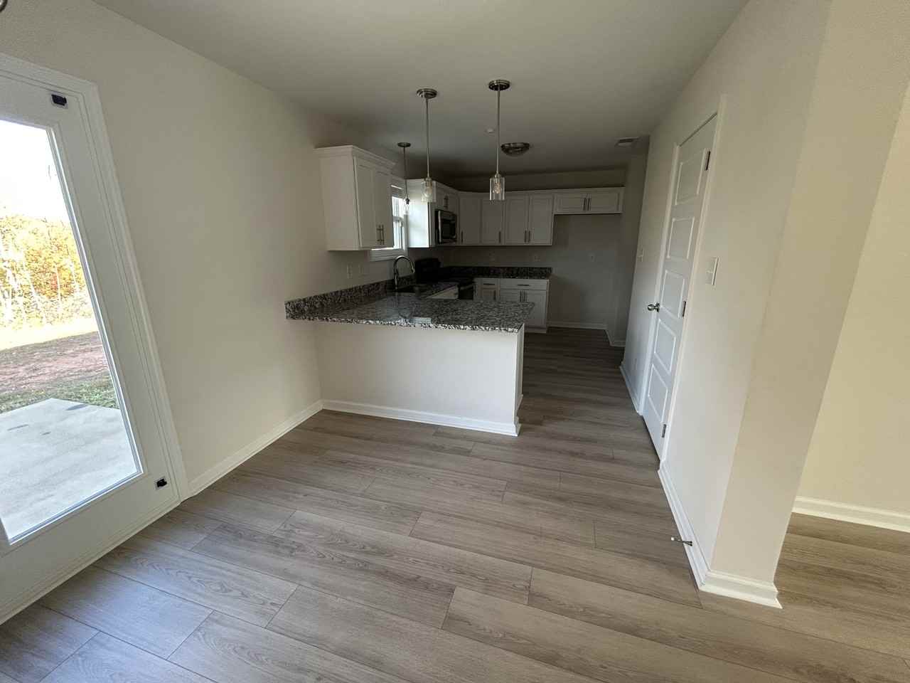 187 Woodland Station Dr #1 - Photo 5 of 35