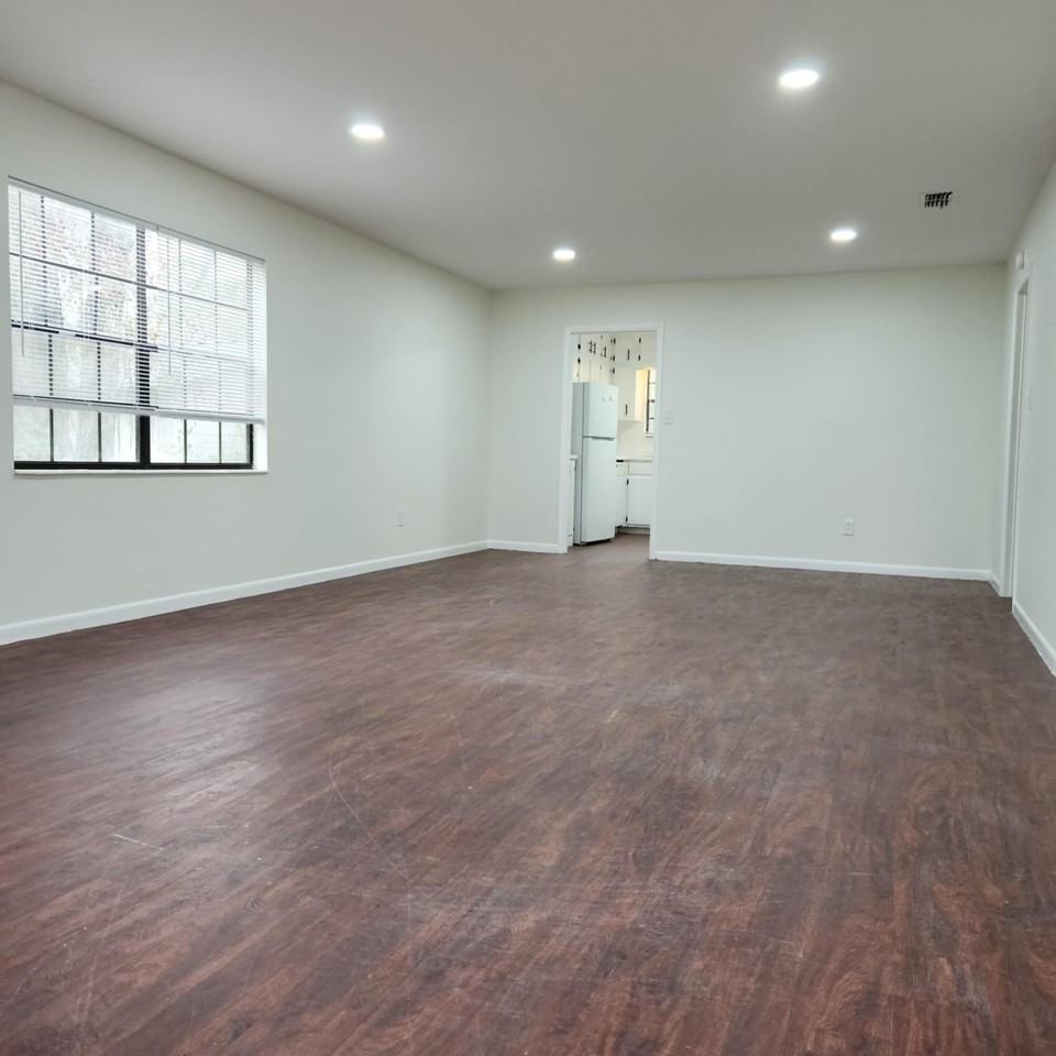 1031 Carrin Dr #A - Photo 3 of 18