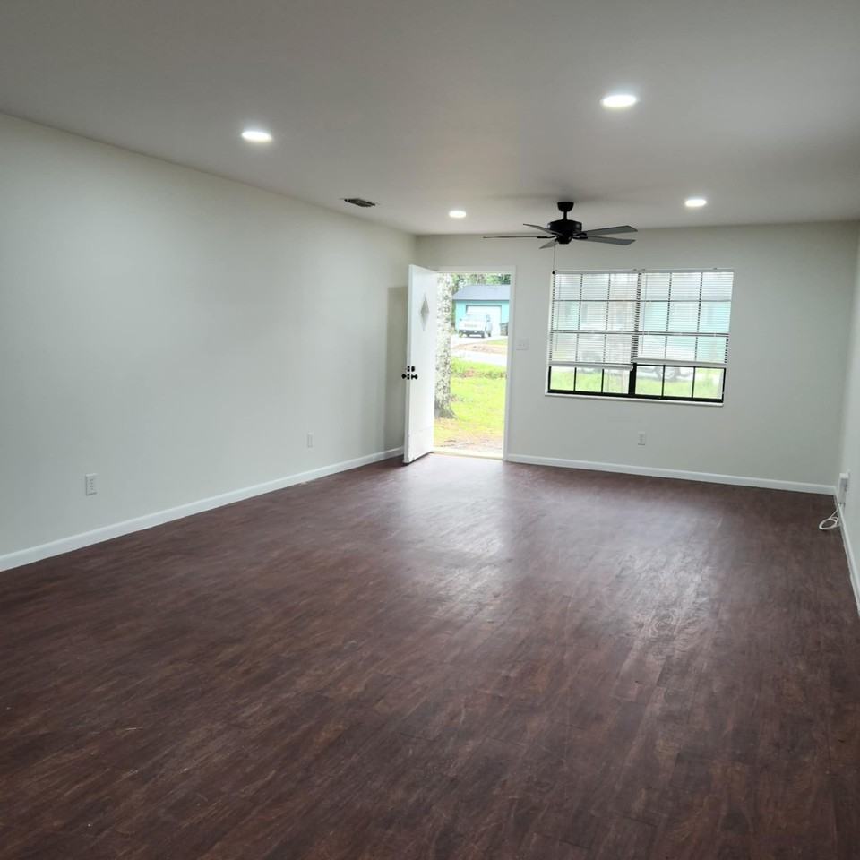 1031 Carrin Dr #A - Photo 5 of 18