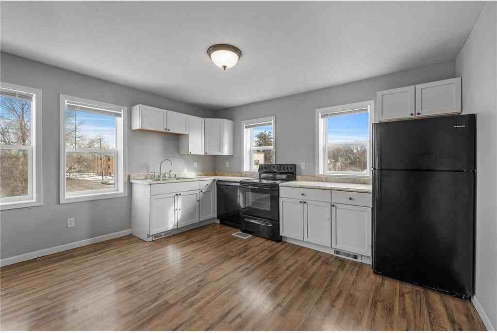 1051 North Arkwright Street #4 - Photo 3 of 14