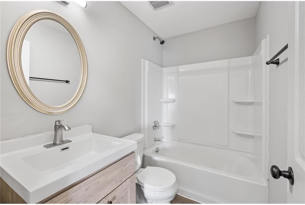 1051 North Arkwright Street #4 - Photo 7 of 14