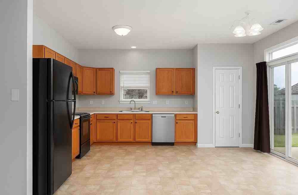 4570 Matthew St #1 - Photo 4 of 8