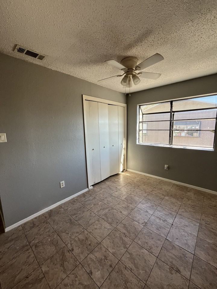 813 Bracewood Circle #D - Photo 3 of 9