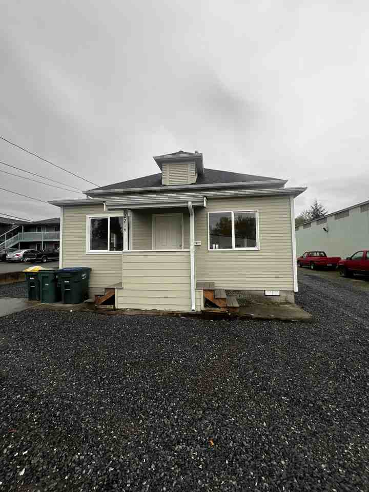 2214 Valencia St #1 - Photo 3 of 29