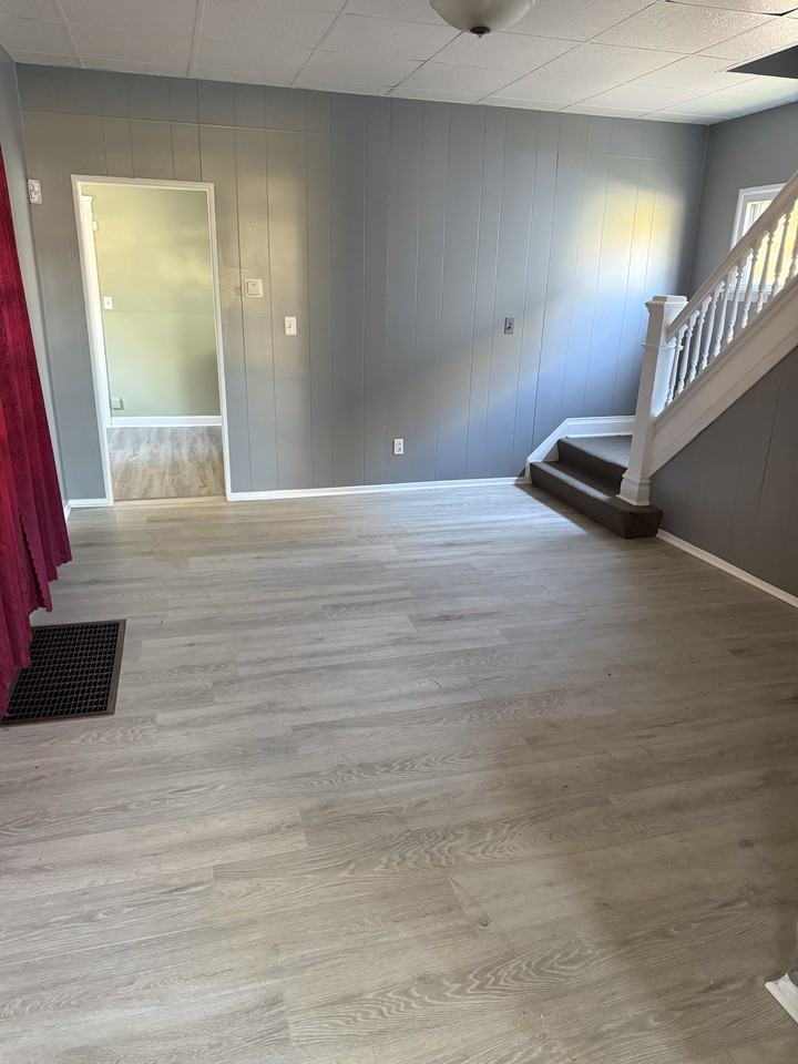 365 Willis Avenue #1 - Photo 6 of 7