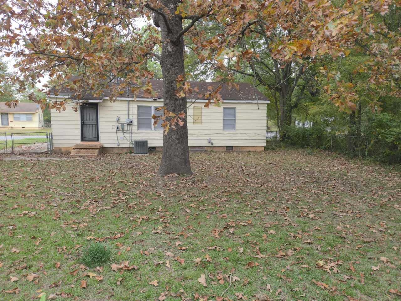 2 N Richard Dr #1 - Photo 2 of 25