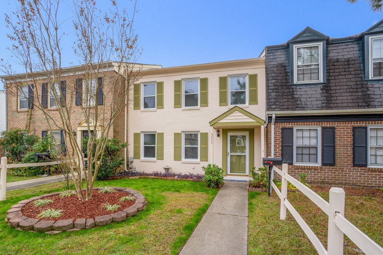 5213 Clover Hill Drive #1 - Photo 5 of 45