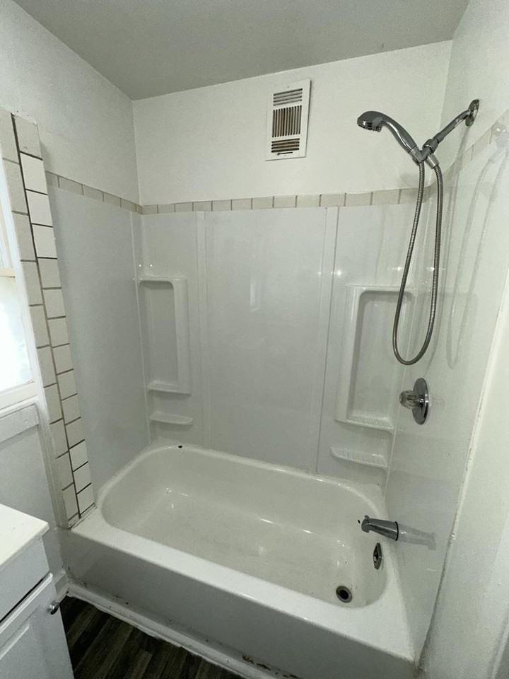 1745 S 18th St Uppr Front - Photo 3 of 6