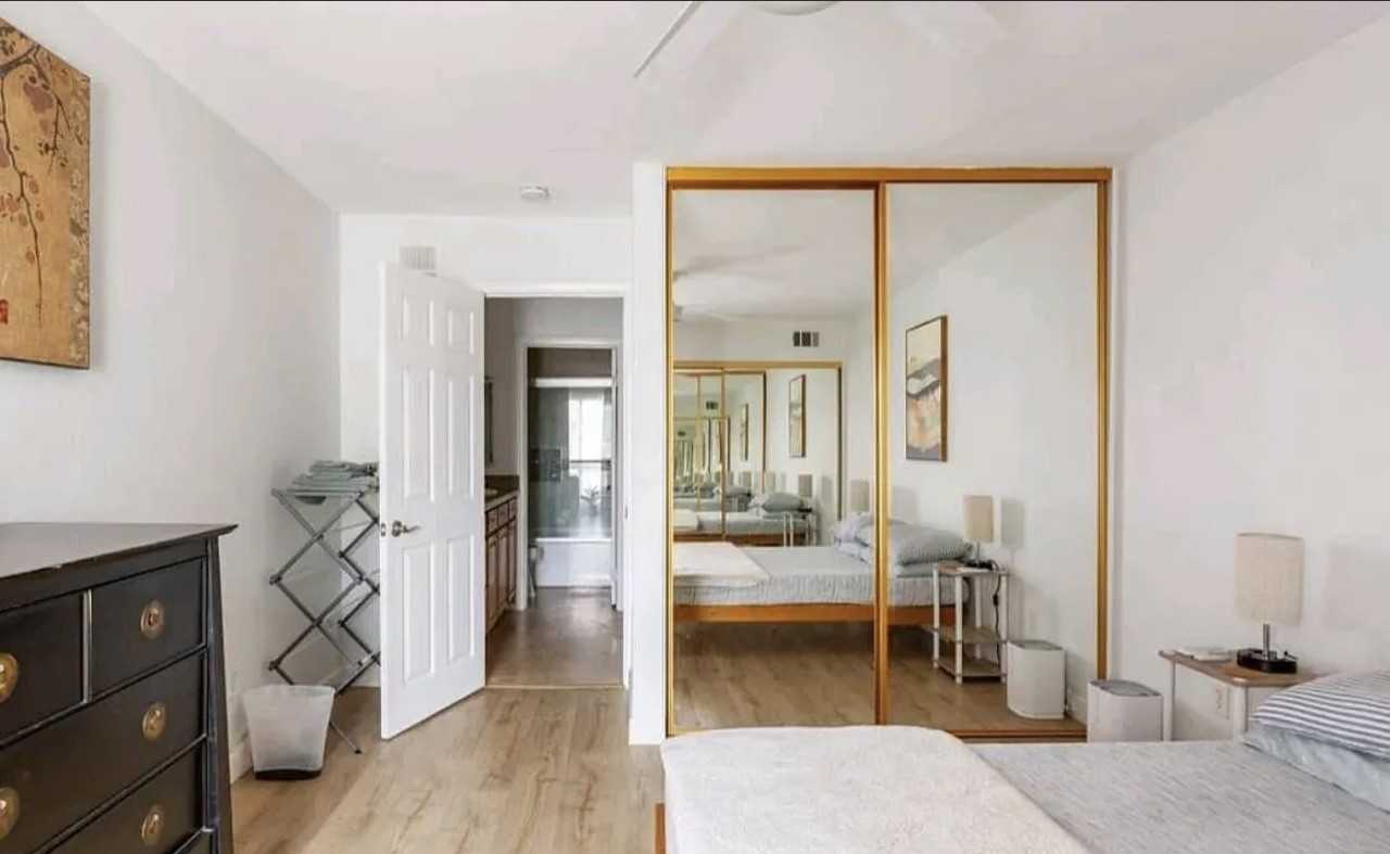 1 Hotel Circle Ct #1 - Photo 7 of 9